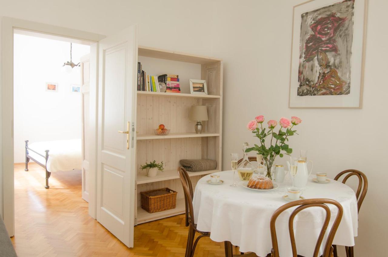 Wishlist Prague Residences - Charles Bridge Karlova Екстериор снимка